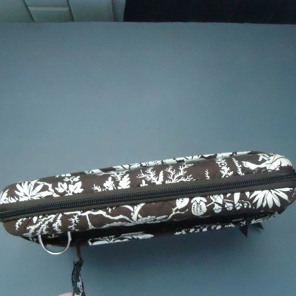 Vera Bradley laptop computer travel hardshell case.